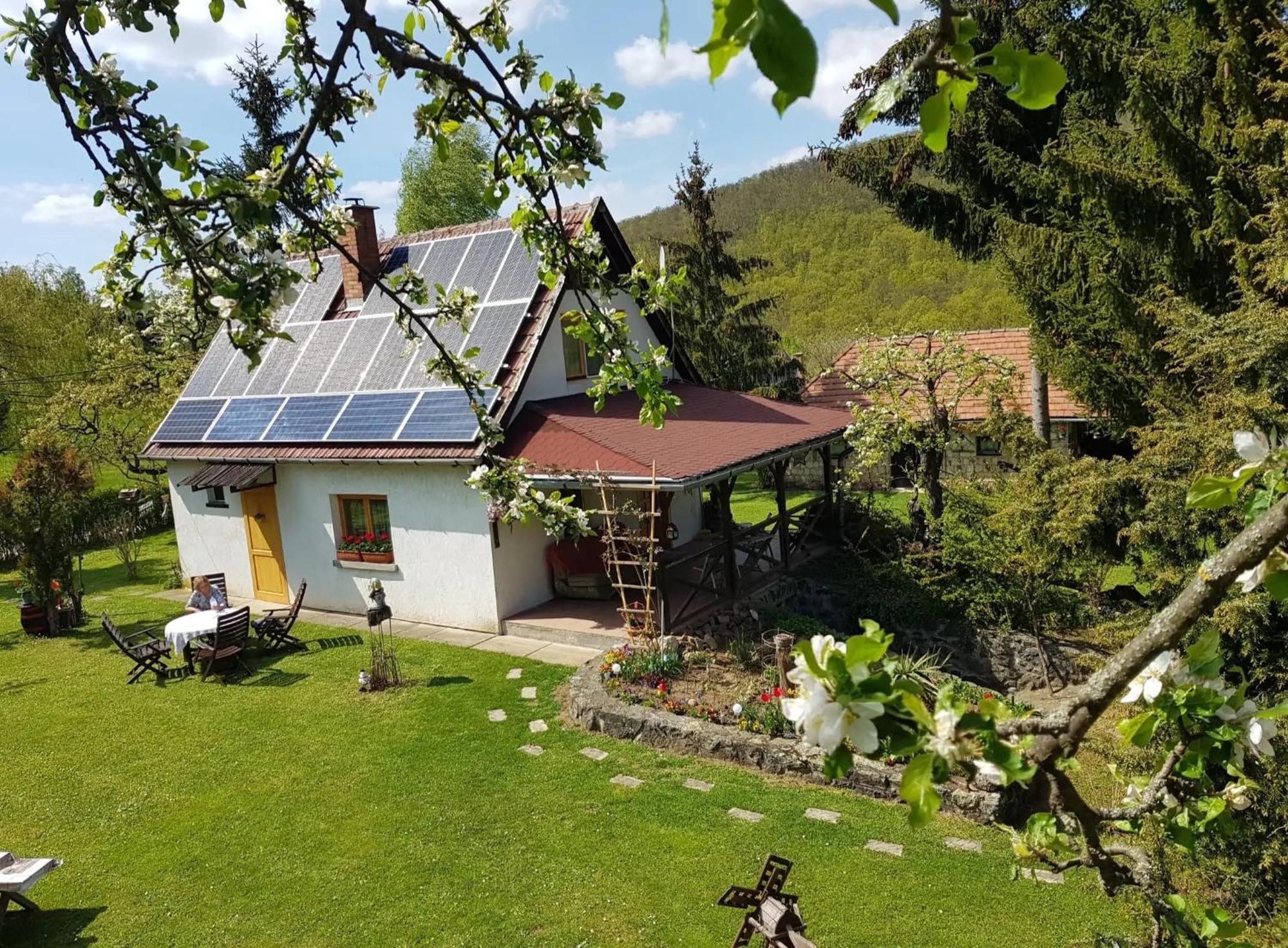 Szarvasko Szeruskert Vendeghaz Villa Exterior foto
